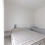Adele Apartman *